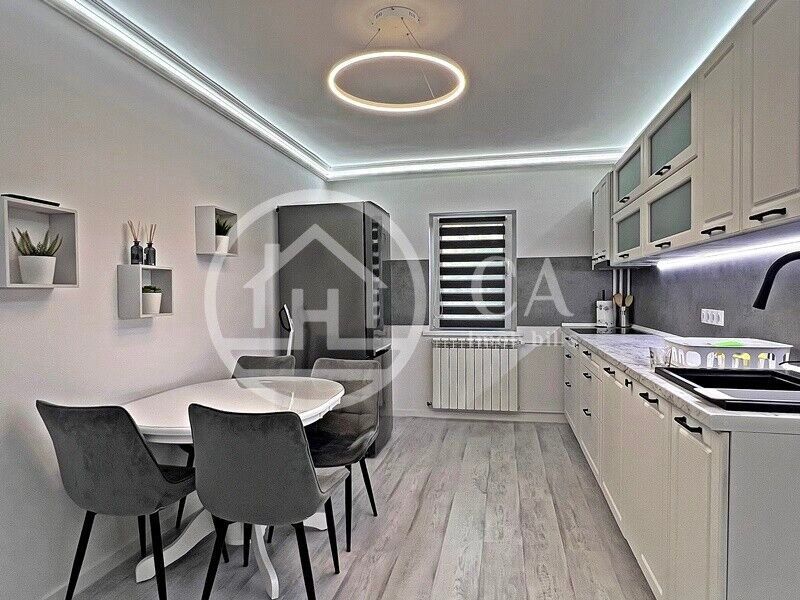 Apartament de inchiriat cu 3 camere in zona Decebal, Oradea - Poză 1