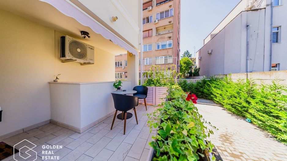 Vila moderna in cartier exclusivist Romanilor, strada 9 Mai Comision 0% - Poză 21