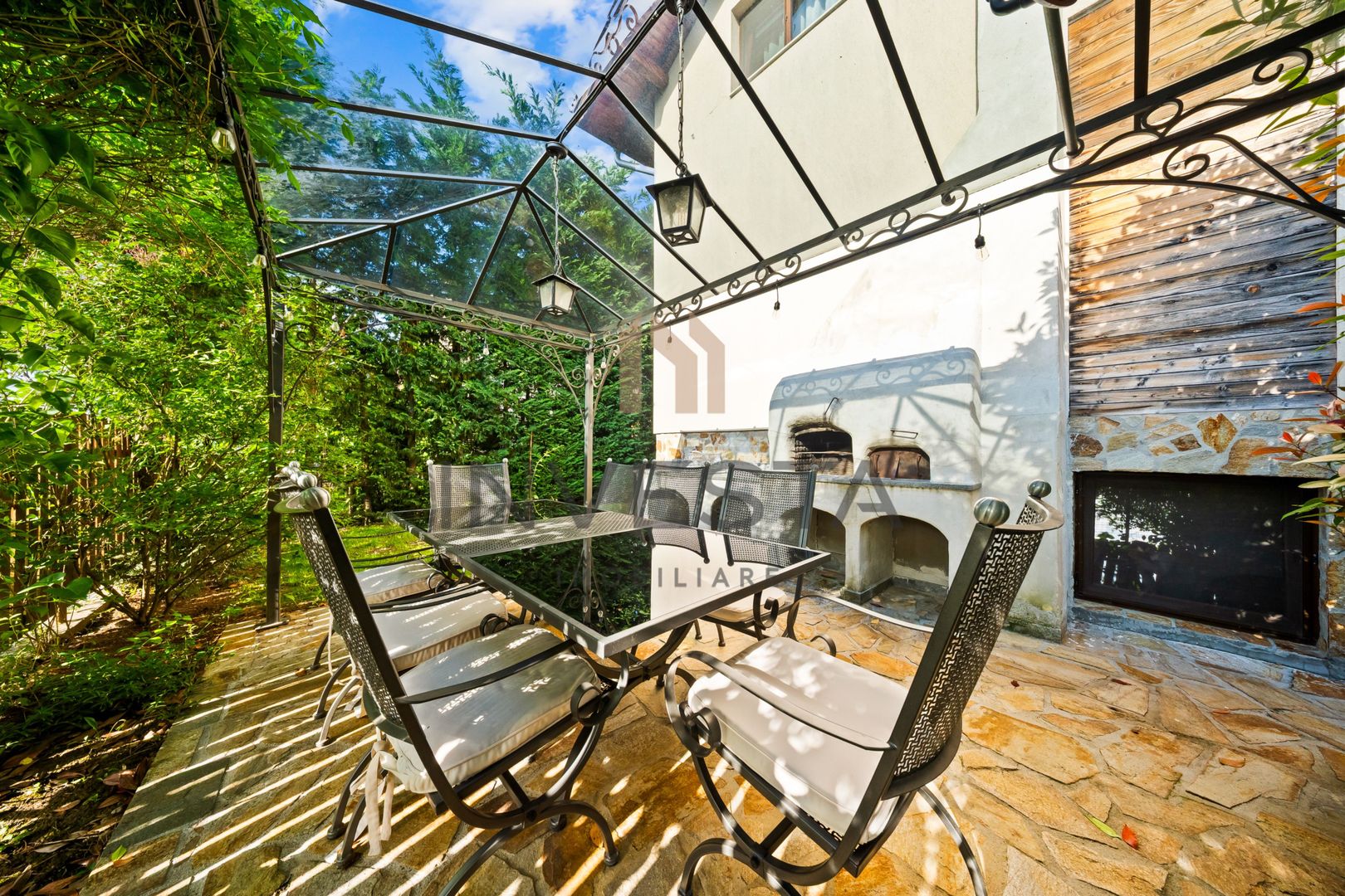 Casa individuala premium cu mansarda si gradina in Faget - Poză 4