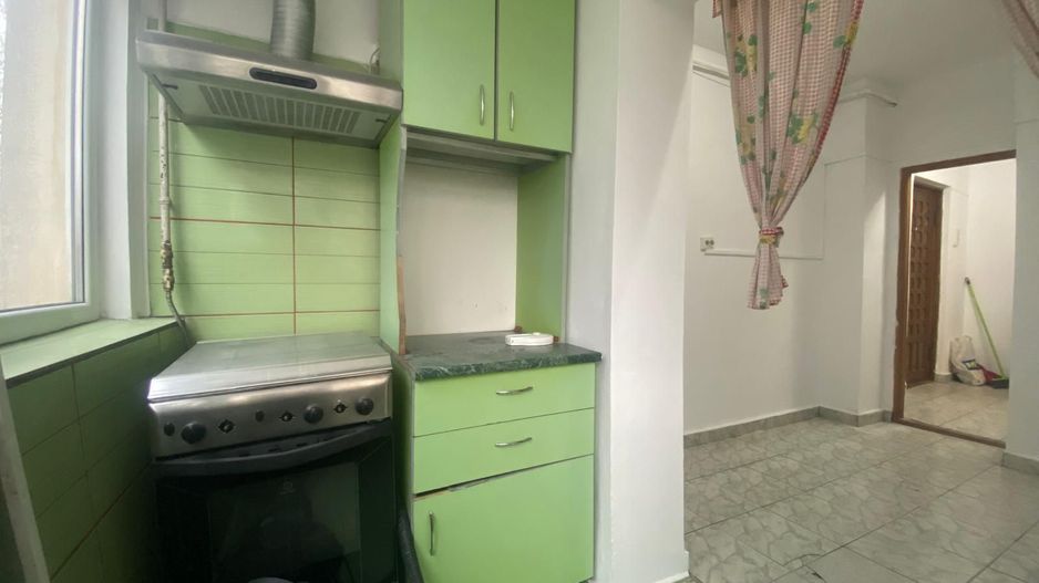Vanzare apartament cu 3 camere,etajul 1,decomandat - M3, Târgoviște - Poză 10