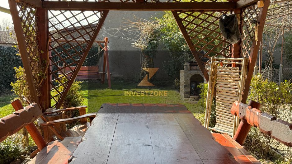 Apartament la casă cu curte proprie 311 mp și acces auto Ioșia, Oradea - Poză 11