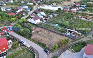 Teren intravilan Bradu, 1700 mp, toate utilitatile disponibile - Poză 1