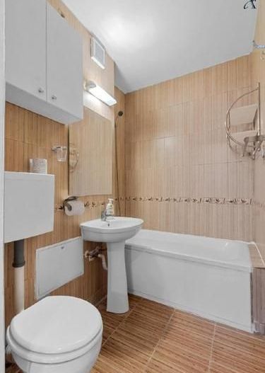 Apartament mobilat și utilat, zona Piata Victoriei - Poză 5