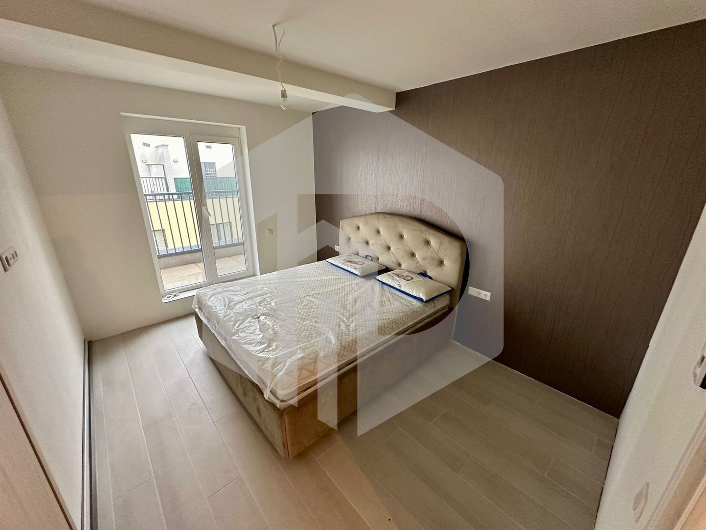 Apartament 3 camere | 2 Dormitoare | Bucatarie  | 2 Bai | Living - Poză 6