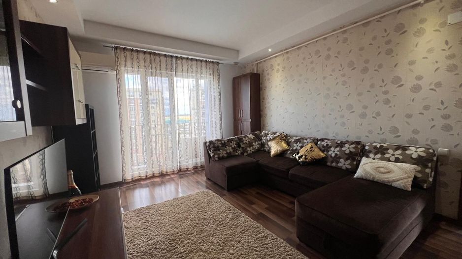 Apartament cu 3 camere de inchiriat Cosmopolis - Poză 3