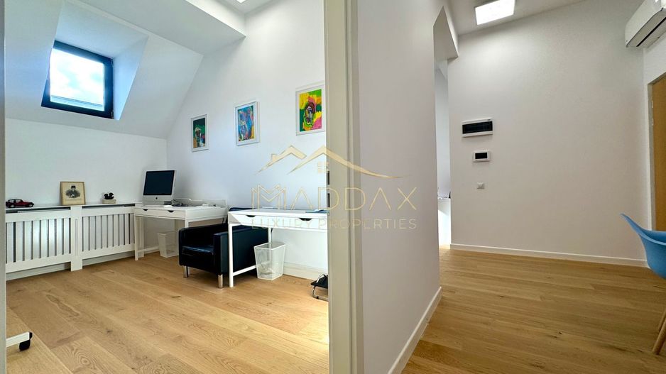 Apartament cu *3 camere* / Cladire Istorica stil Brancovenesc / Universitate - Poză 15