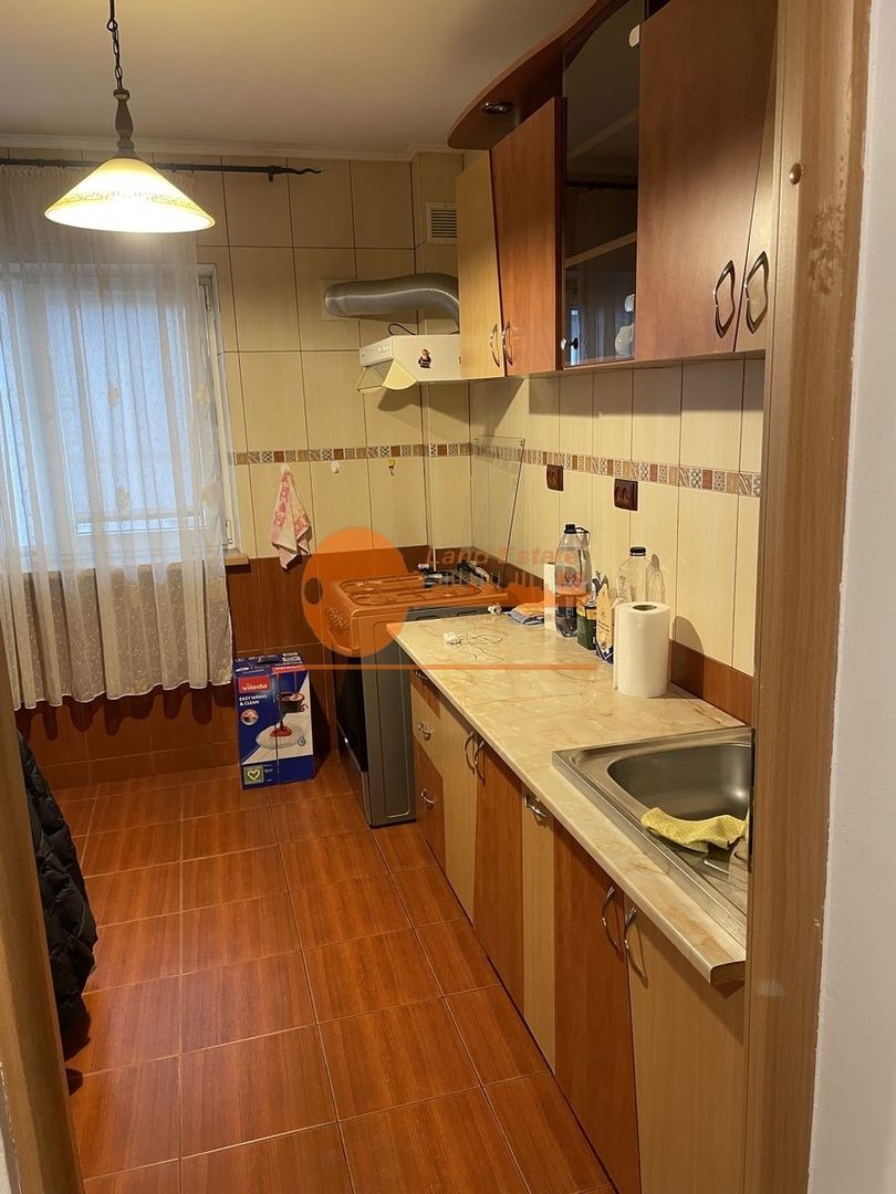 Apartament cu 2 camere in zona Parc Sebastian - Poză 4