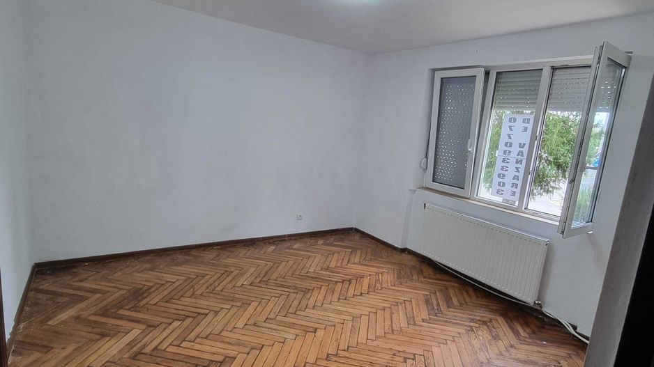 BRASADAS vinde ap cu 2 cam PARTER 42 mp Botizului. - Poză 1