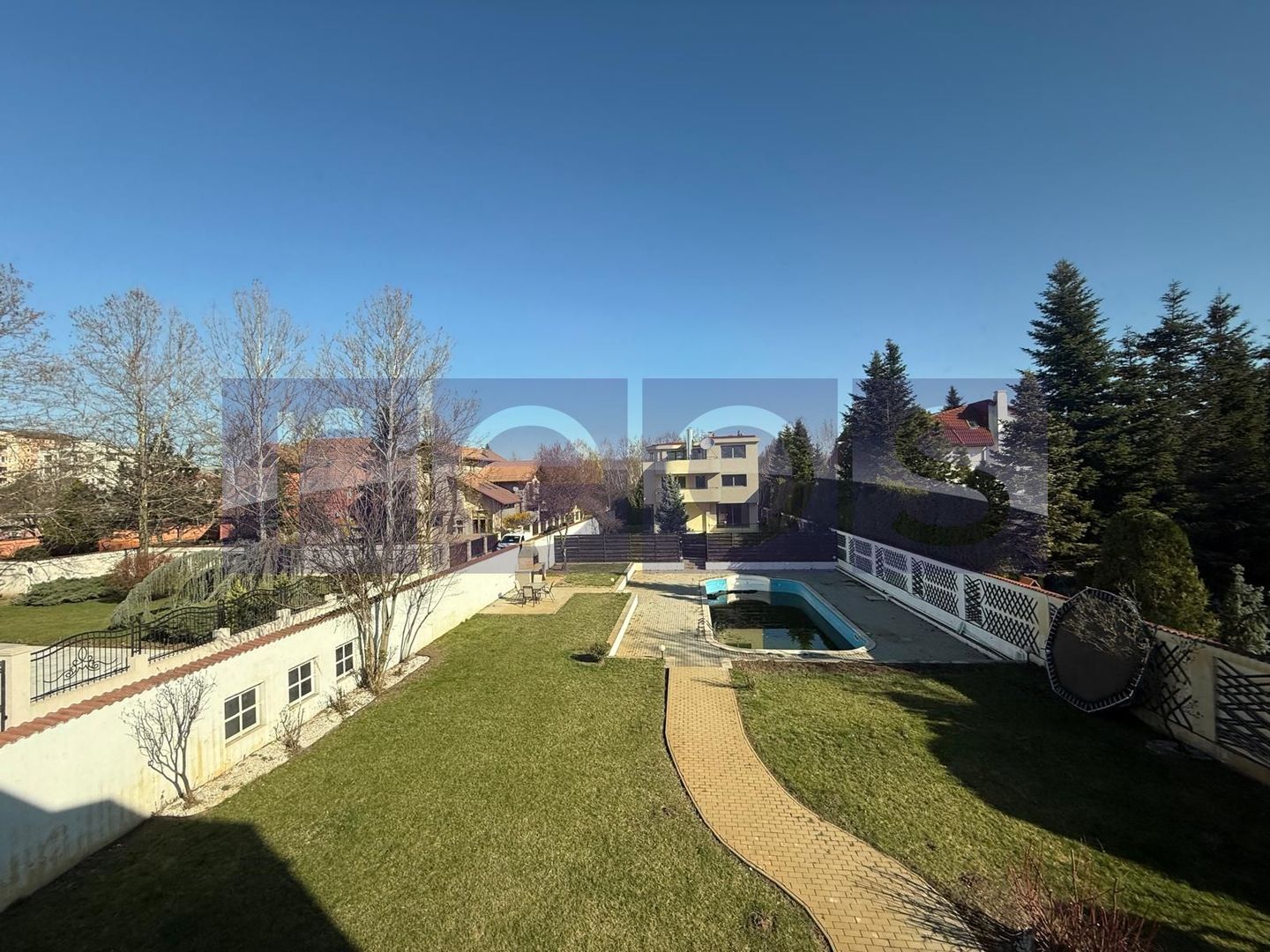 INCHIRIERE VILA DEOSEBITA EROU IANCU NICOLAE | PISCINA | 7 CAMERE | 1300MP CURTE - Poză 9