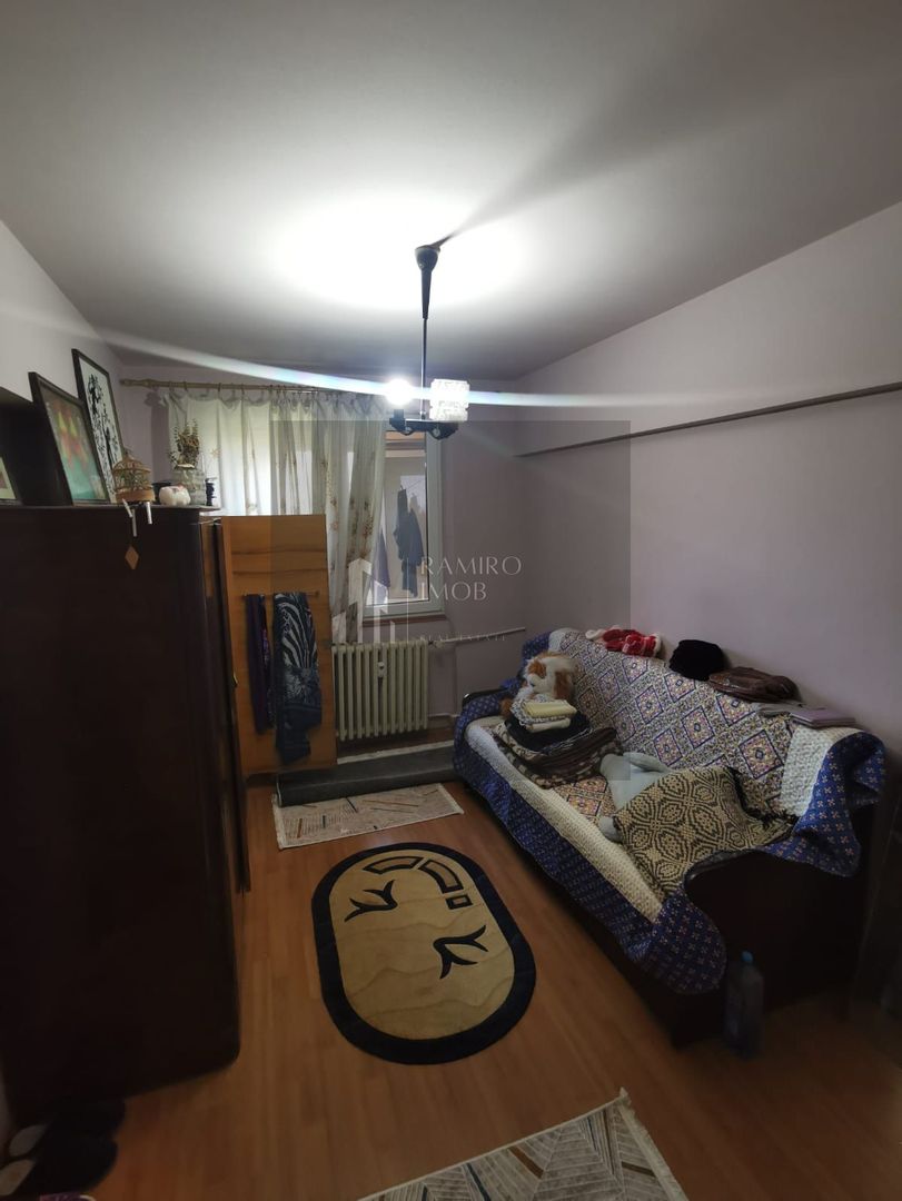 Apartament 3 camere decomandat Rahova - Poză 1