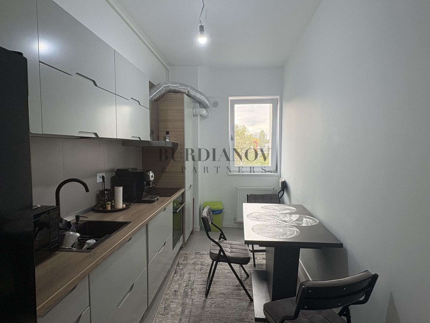 Apartament cu 2 camere de vânzare - Metrou Costin Georgian - Titan - Poză 6