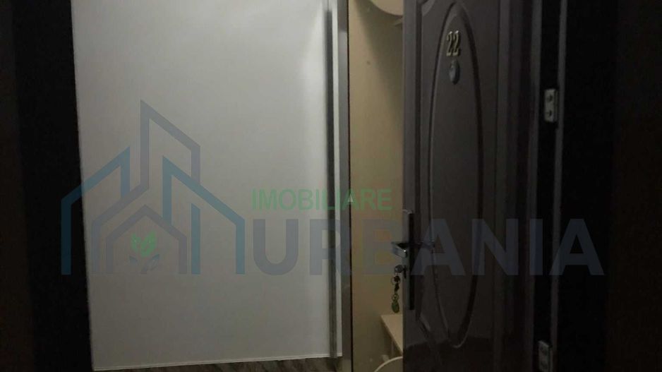 Inchiriez aparatament zona Nicolina - Poză 1