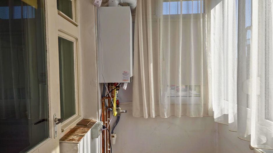 Soarelui - Scoala 30 - 3 Camere, Decomandat, 2 Bai, Etaj 2, Centrala - Poză 7