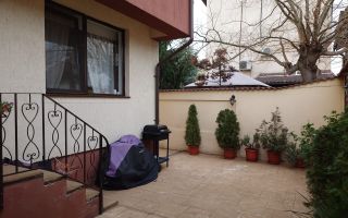 Vanzare apartament 3 camere 61m2 si curte 58m2 Bucurestii Noi - Poză 1