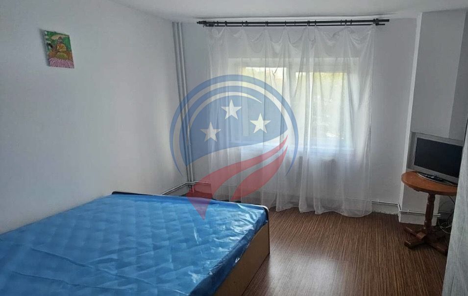 CHIRIE APARTAMENT 3 CAMERE 1 MAI - Poză 3