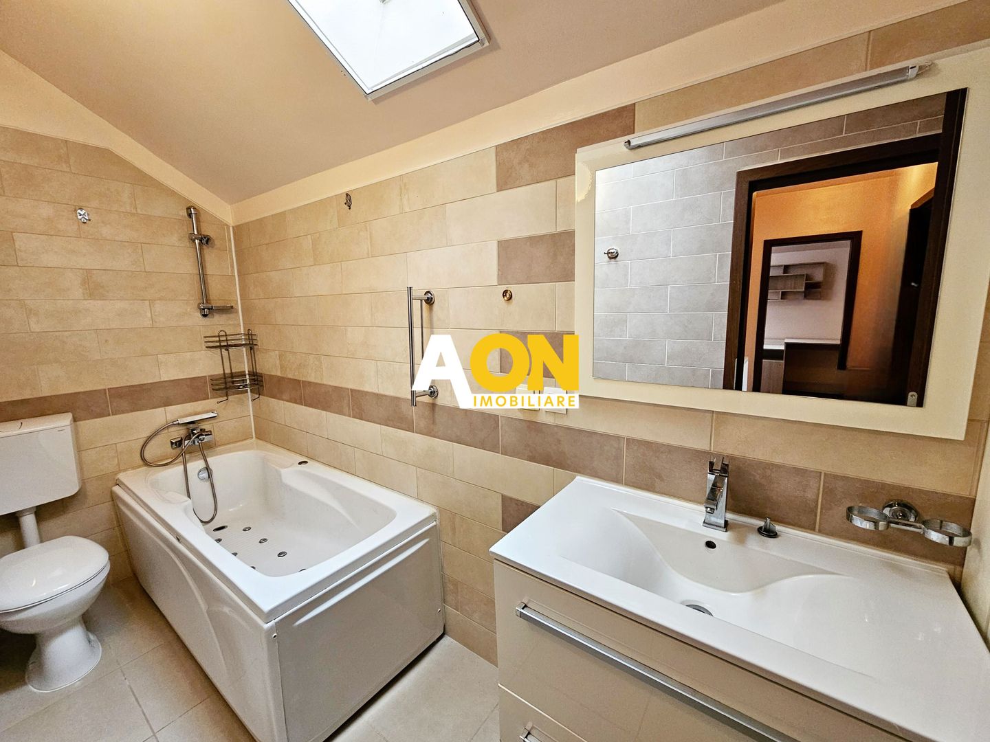 1/2 Duplex, S+P+M, 4 camere, garaj, Cetate - Poză 11