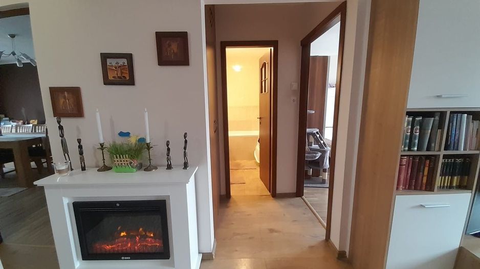 Apartament spatios cu patru camere zona -Bucovina - Poză 4