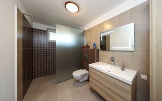 Rezervat/Zona Centrala/Casa Spatioasa/Mobilata Utilata - Poză 21