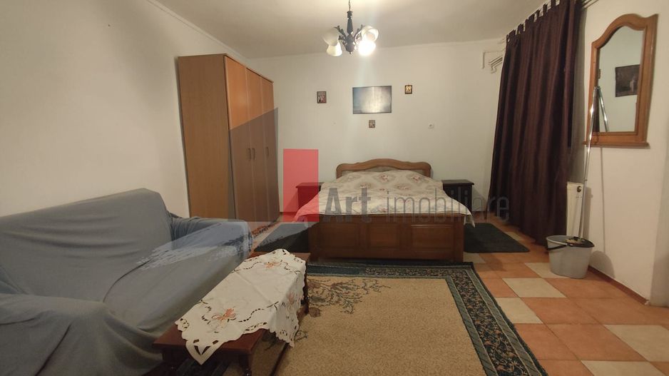 Garsoniera de inchiriat in zona Damaroaia - Poză 2