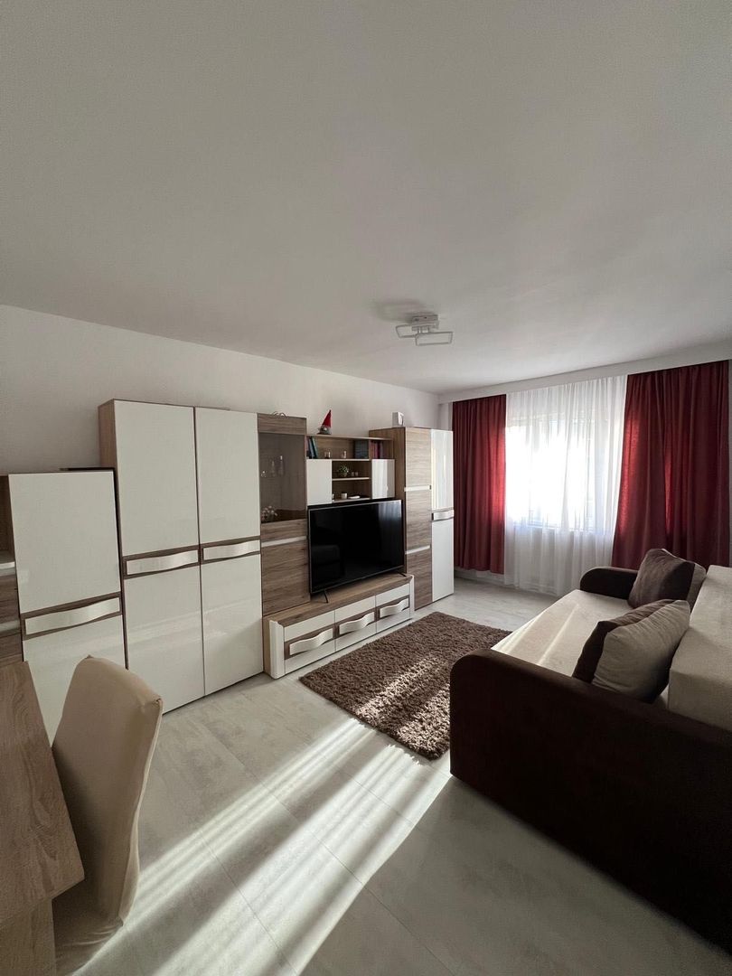 🏡Apartament 3 camere, decomandat, 70 mpu, Zona Iezer-Vasile Aaron - Poză 2