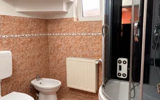 Casa independent energetic | Curte mare | Biharia | Oradea - Poză 14