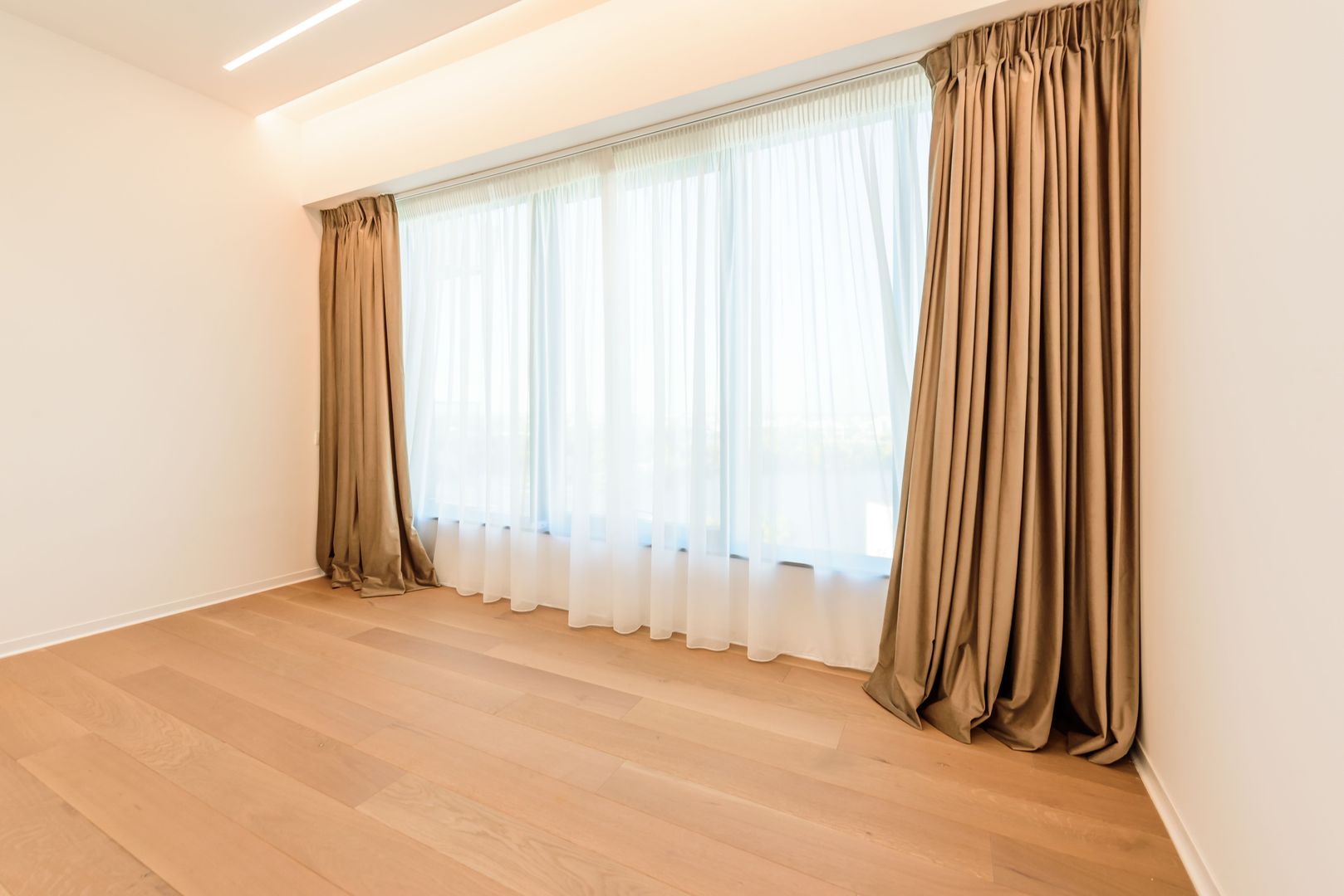 Apartament spațios de 5 camere în zonă exclusivistă, perfect pentru familie - Poză 18