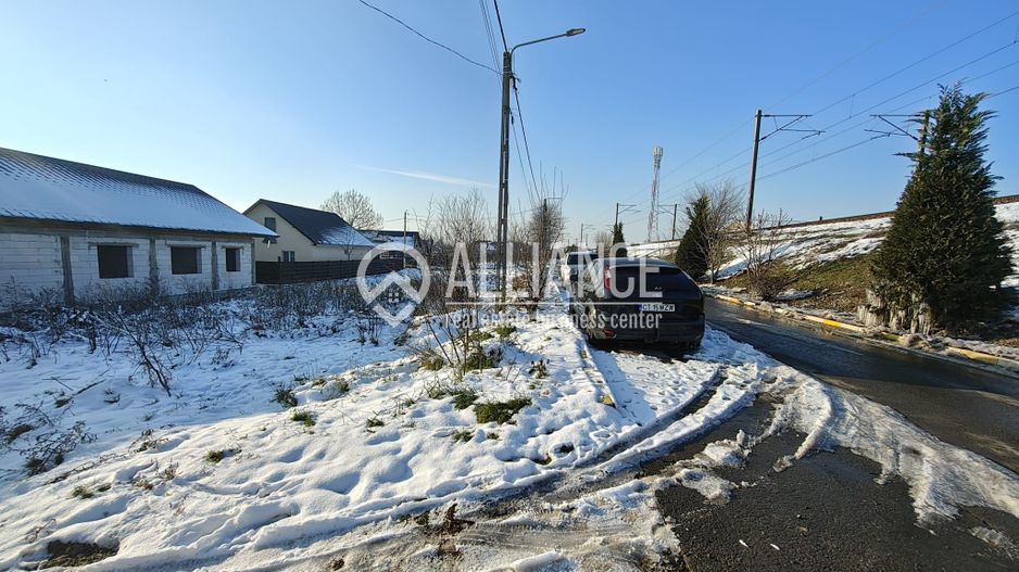 VALU LUI TRAIAN ( cod02) Teren intravilan 304 mp - Poză 3