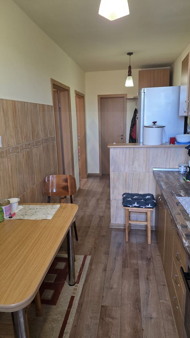 Apartament 2 camere 60 mp utili etaj 2 balcon 6 mp Zona Lazaret - Poză 6