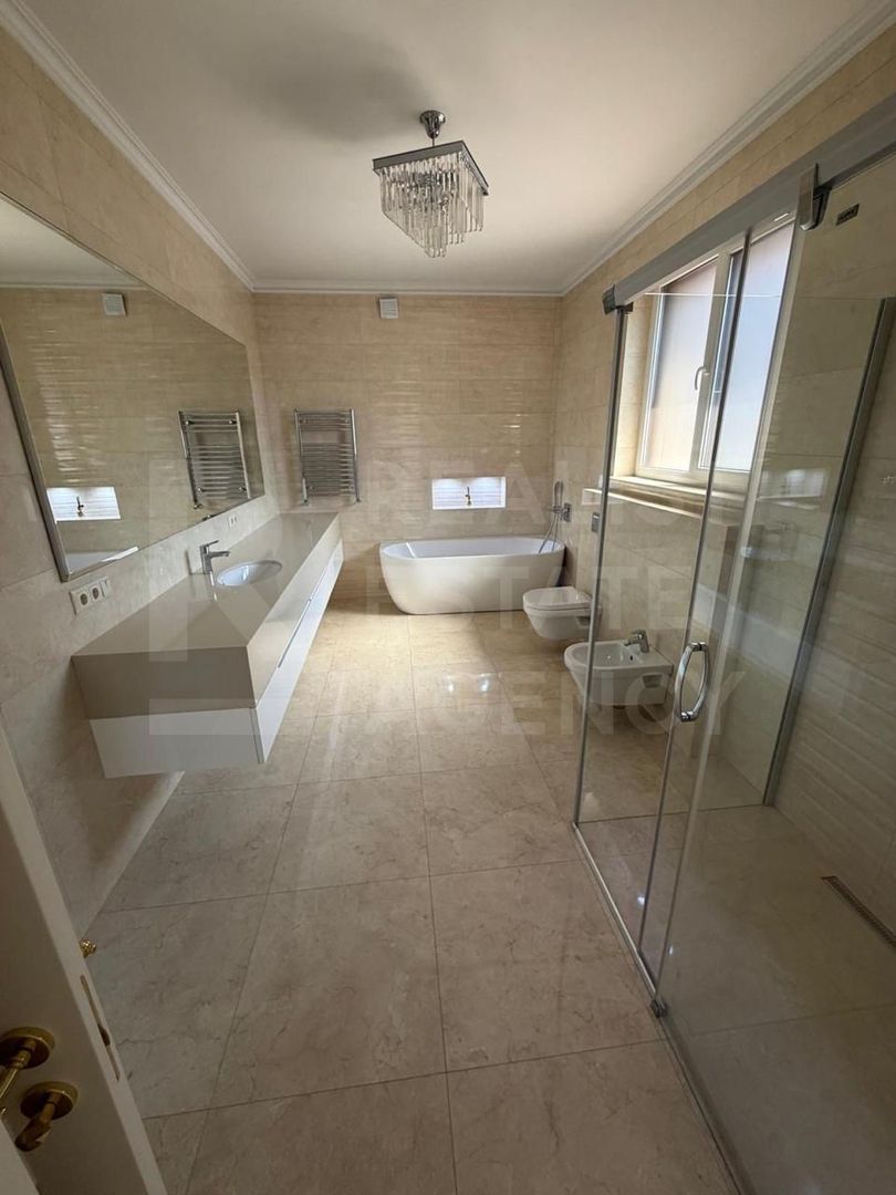 Chirie, casă, 4 camere, str. Cireșilor, Centru - Poză 10
