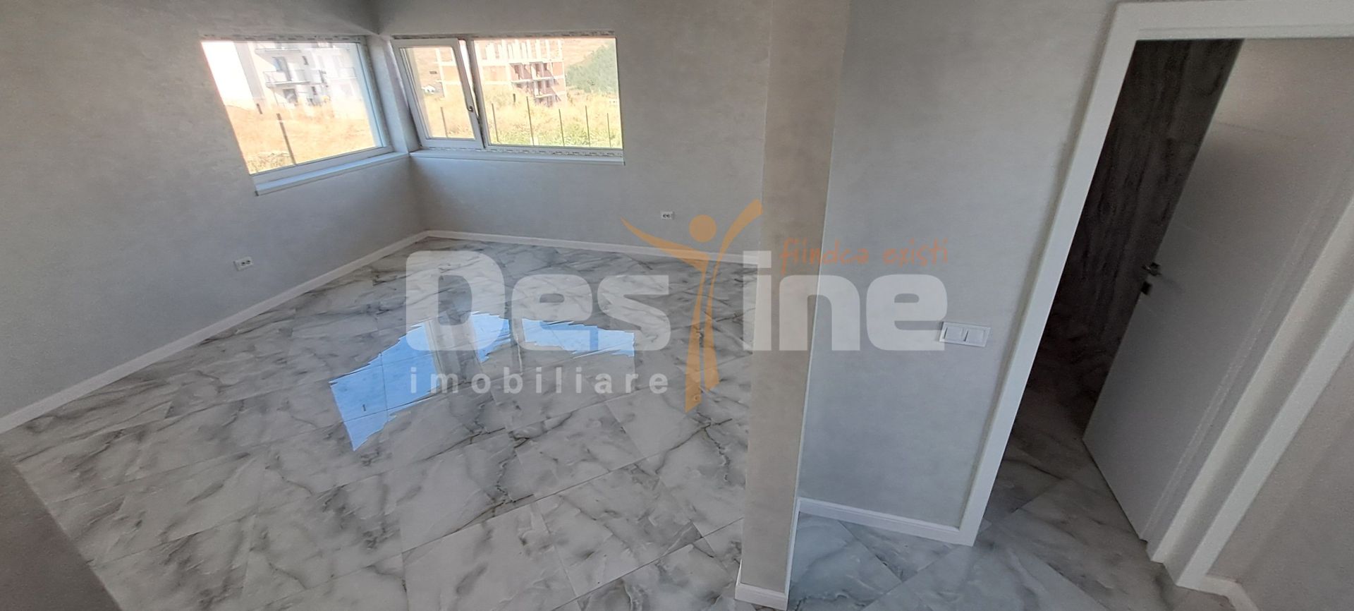 Casă individuală cu 4 camere și teren de 450 mp – Rediu - Poză 12