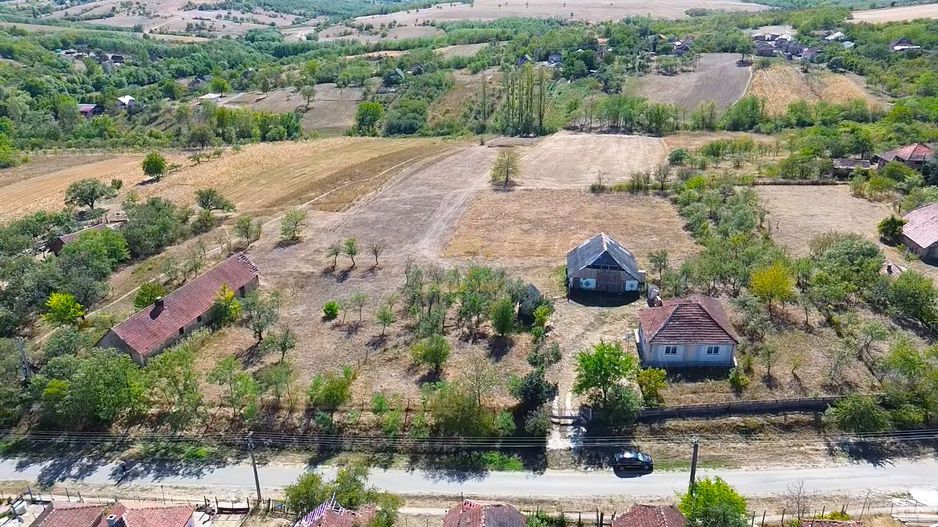 ! LISTARE NOUA !De vanzare Teren Cu  Priveliste Superba si Utilitatii - Poză 5