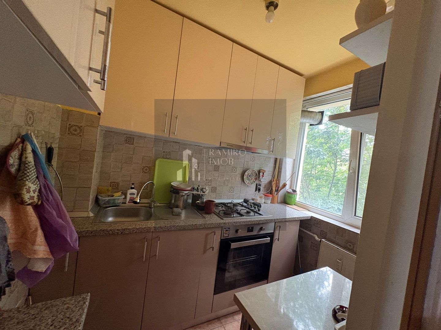 Garsoniera Berceni/str Turnu Magurele, balcon, curat, bloc reabilitat - Poză 3