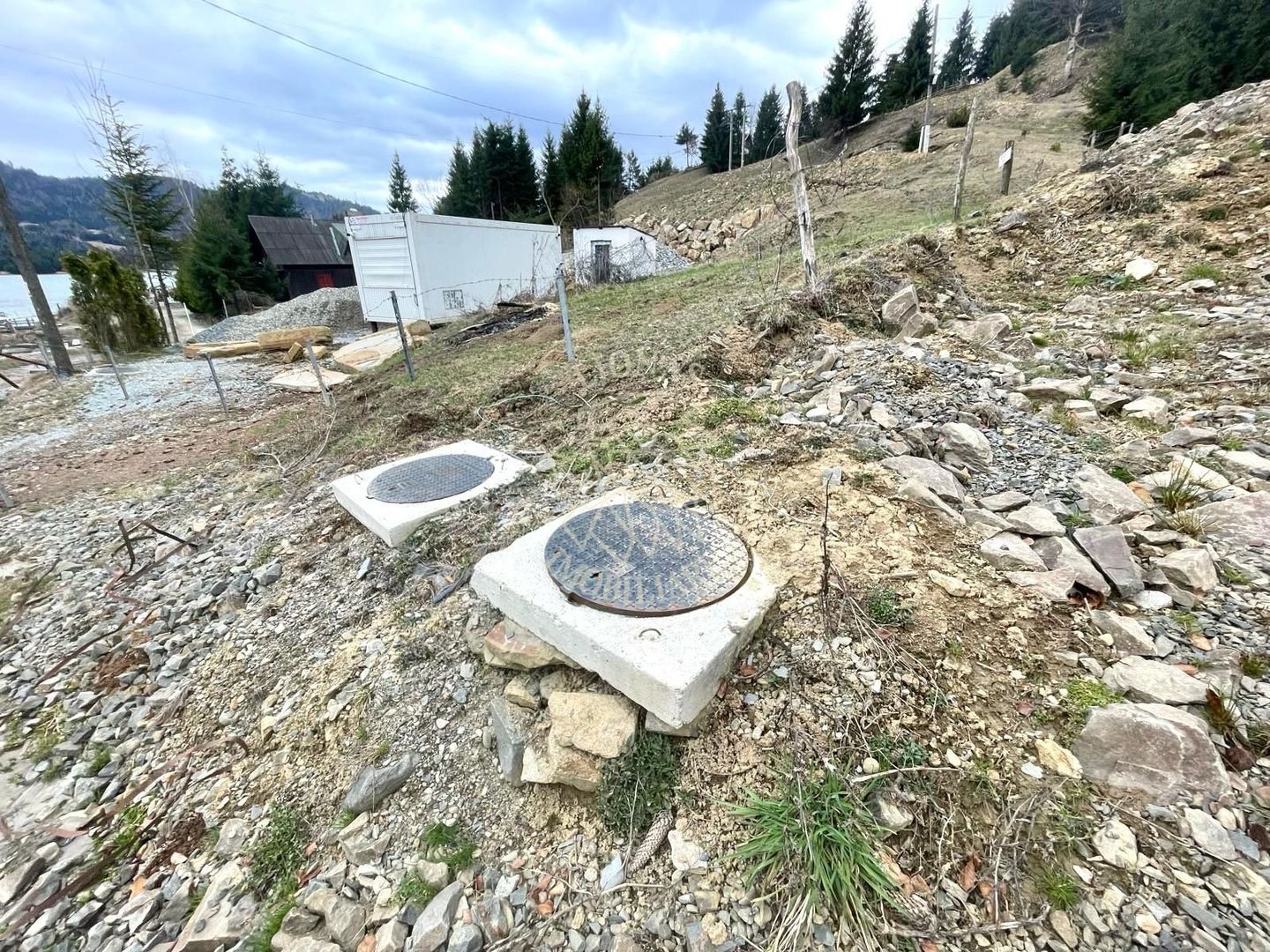 Teren intravilan 3039 mp-Parcelabil-ponton-Colibita Exclusiv - Poză 4