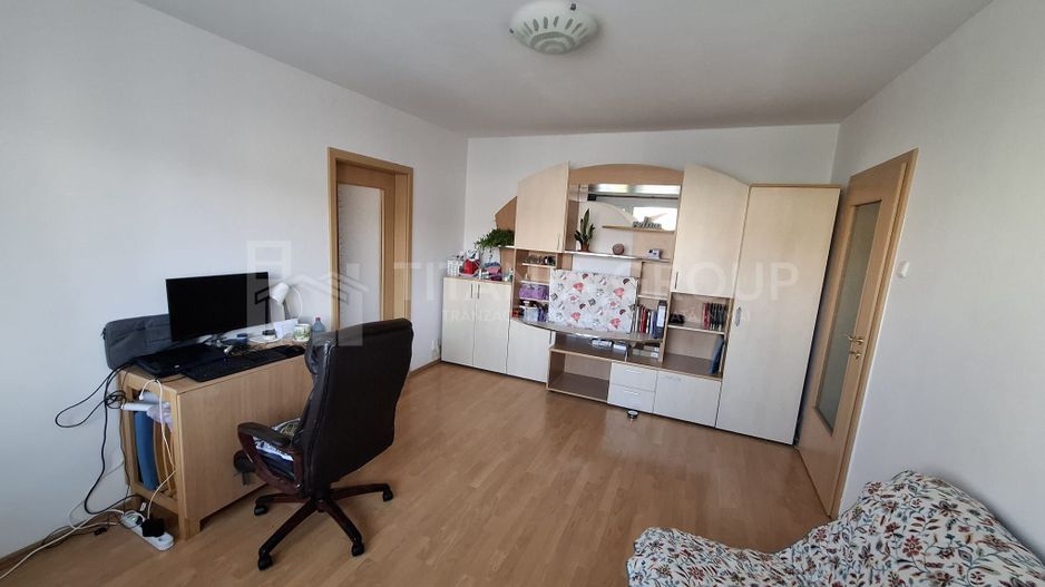 Apartament 2 camere, zona Astra - Poză 1