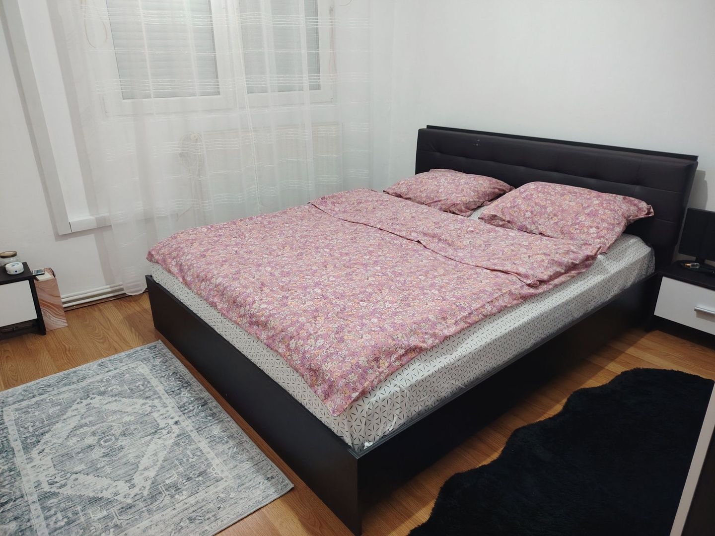 BRASADAS vinde ap 2 cam etaj 3/4 in Carpați 1. - Poză 2