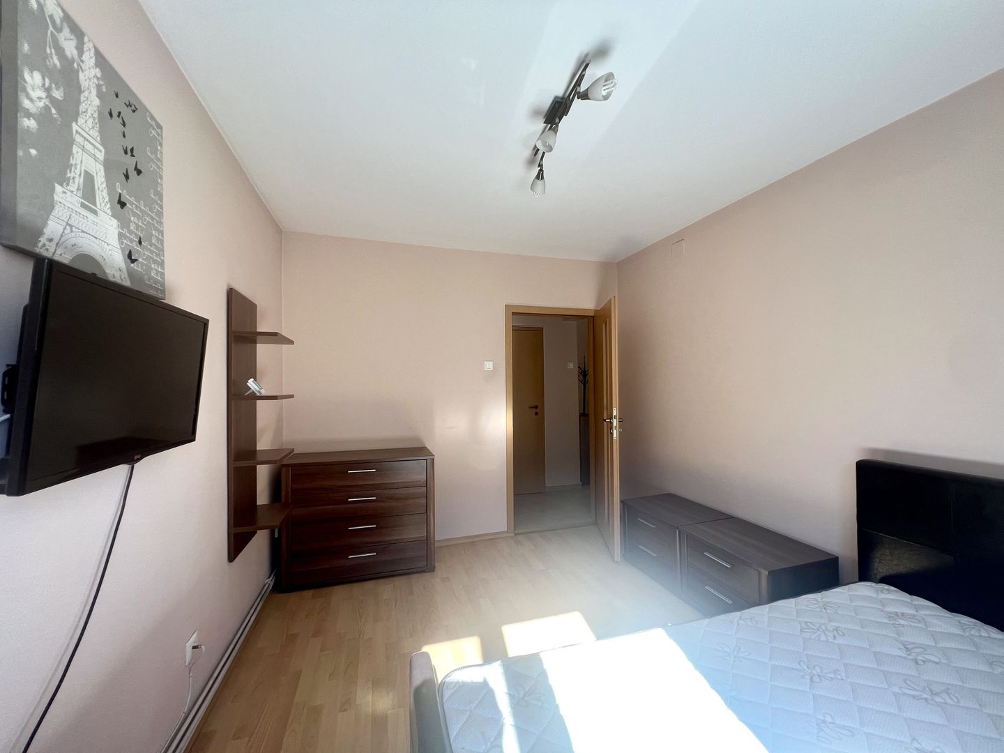 APARTAMENT DECOMANDAT- ZONA CETATII - Poză 4