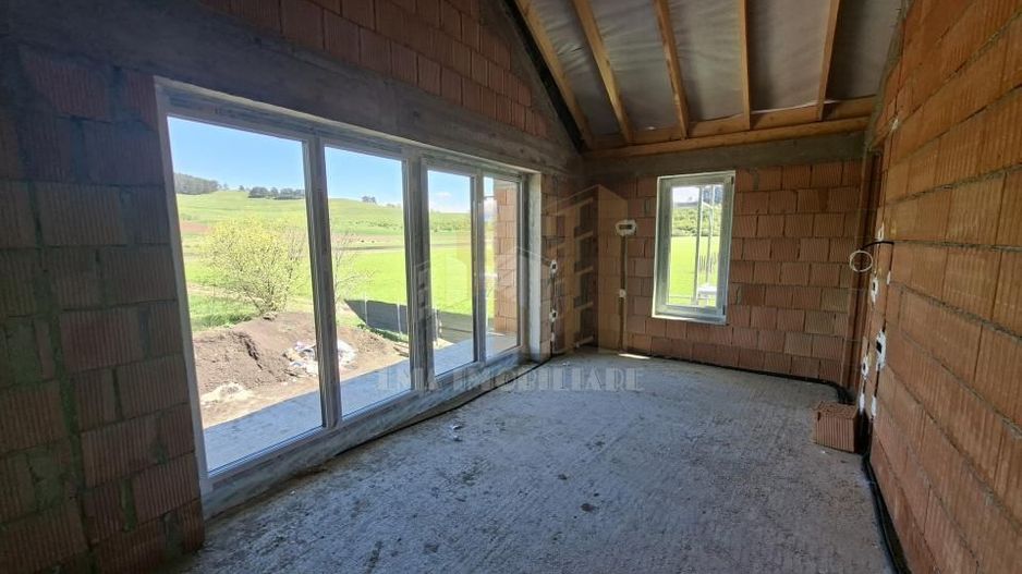 Casa individuala parter plus etaj Sanpetru Brasov zona Lempes - Poză 33