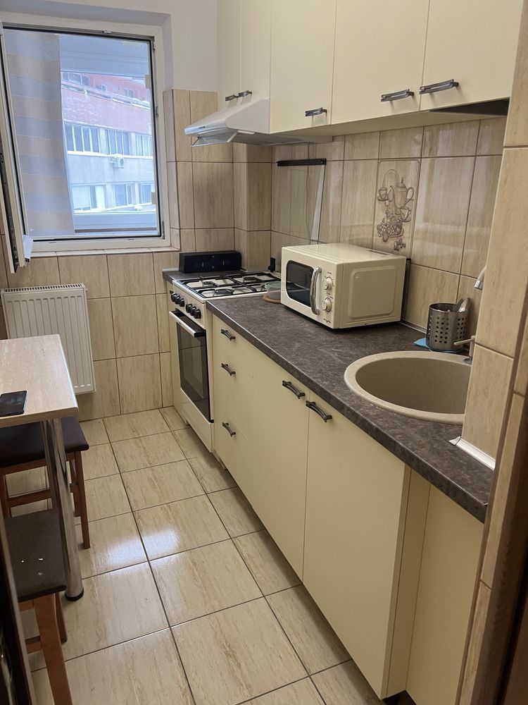 Garsonieră spațioasă decomandată, etaj 7/10, balcon închis, AC, Titan – Parc IOR - Poză 3