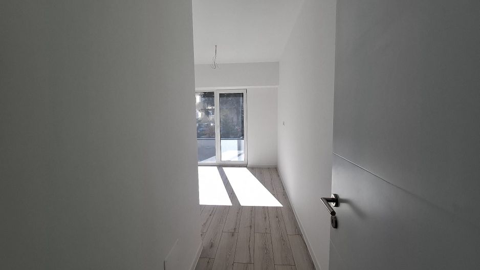 4 camere  Bloc Nou Rezidential Birouri L330 GranVia Lake View - Poză 11