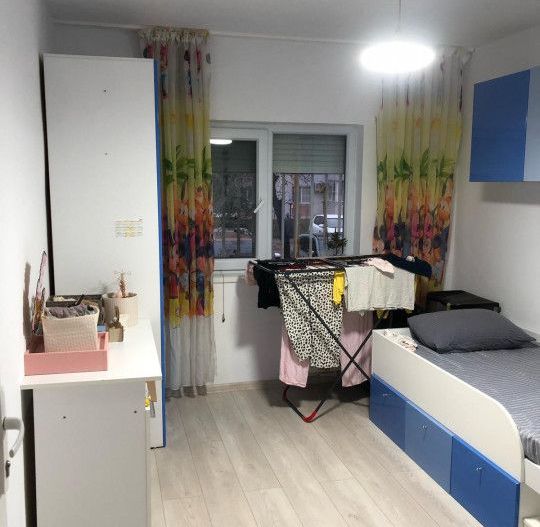 Inel II - Apartament cu 4 camere, 2 bai situat la parter cu balcon. - Poză 13