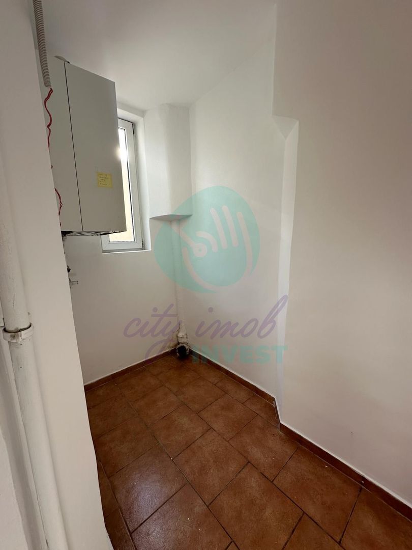 3 camere la vila in zona Calea Calarasilor - Poză 7