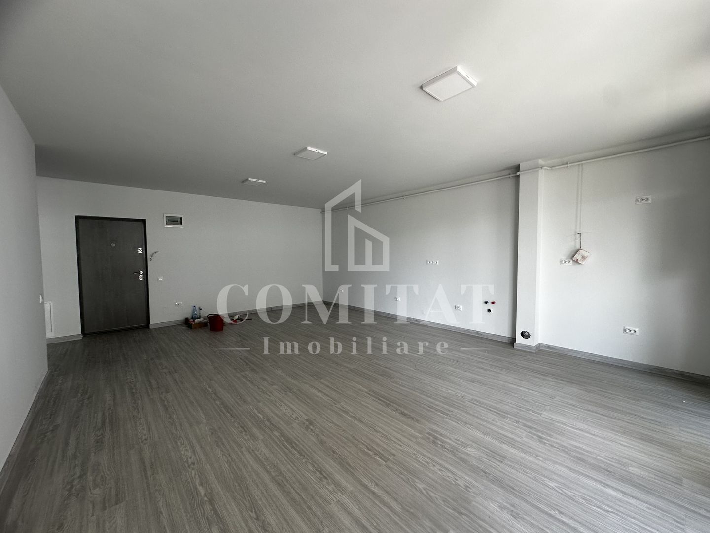 Apartament finisat | Etaj intermediar | Eroilor - Floresti - Poză 1