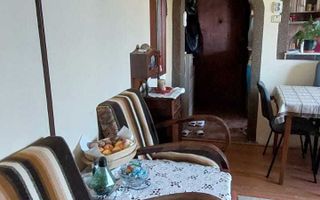 BRASADAS vinde URGENT ap 2 cam etaj 4/4 pe Aleea Prahovei. - Poză 2