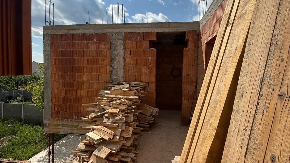 Duplex la rosu - 3 dormitare- Dumbravita - Poză 14