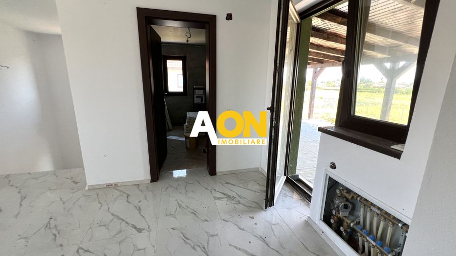 Casa individuala cu 4 camere, 2 bai, terasa, 800mp teren, Sp+P+1E - Poză 15