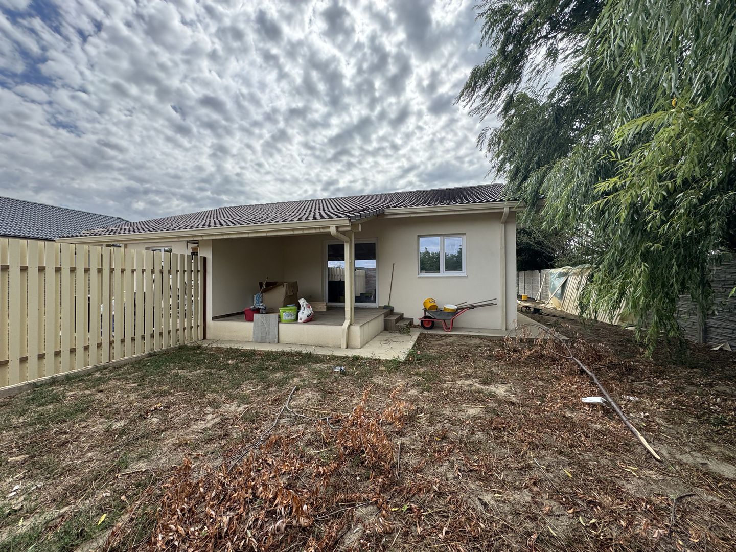 Sanmihaiu Roman, Duplex pe Parter, 3 camere,2 bai,terasa spatioasa - Poză 3