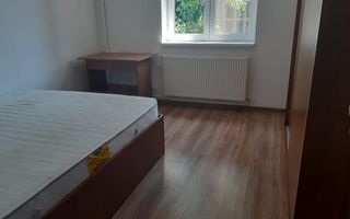 Închiriez apartament cu doua camere - Poză 4