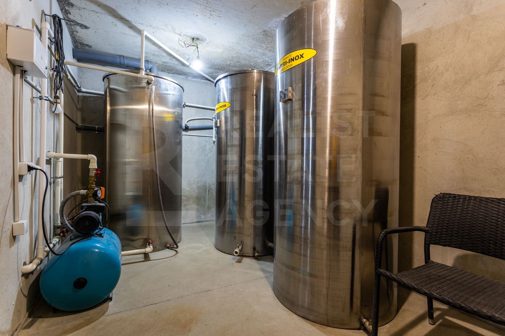 Vânzare, casă, 3 nivele, 4 camere, strada Schinoasa, com. Bacioi - Poză 22