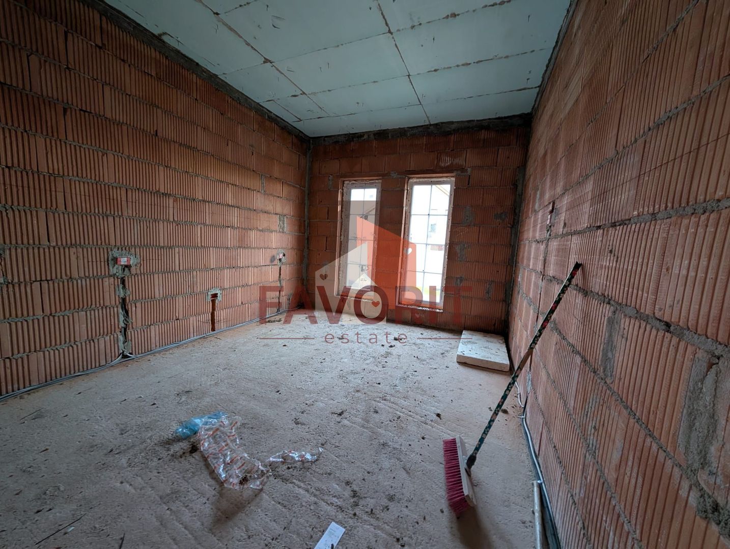 Casă individuală | Parter | Toate utilitatile | Finisaje premium | Curte | Pod - Poză 5