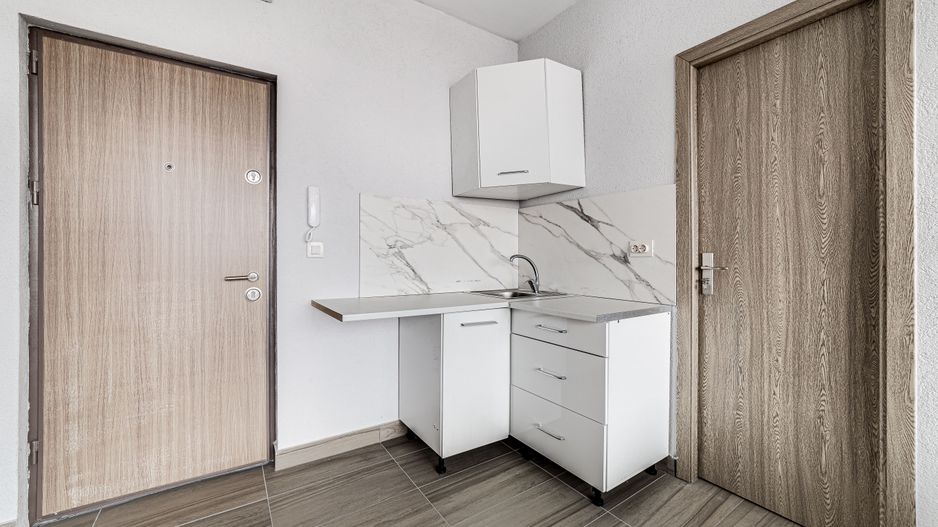 Cladire apartamente de inchiriat - Poză 7